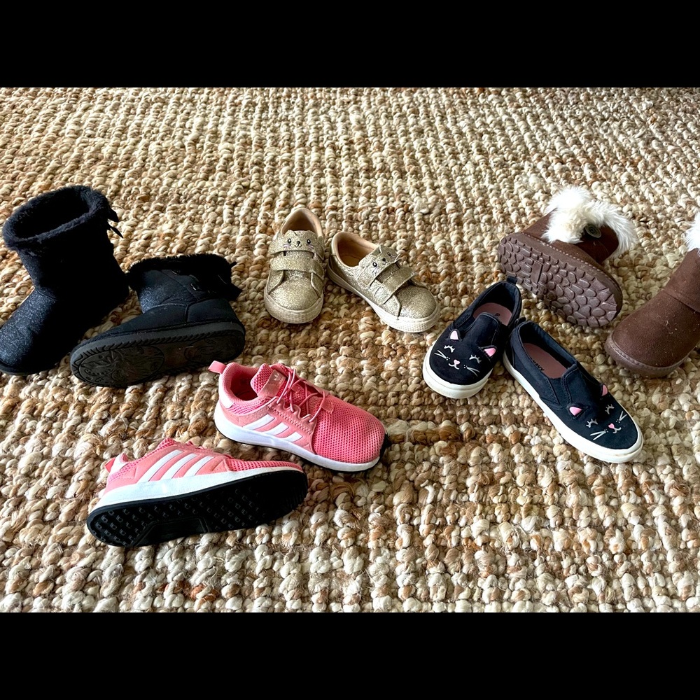 Toddler shoe lot size 9